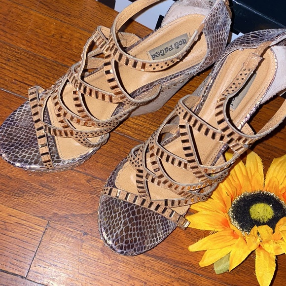 ❤️ Not Rated 7.5 - Picture 3 of 5